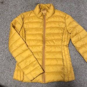 Ultra light packable jacket